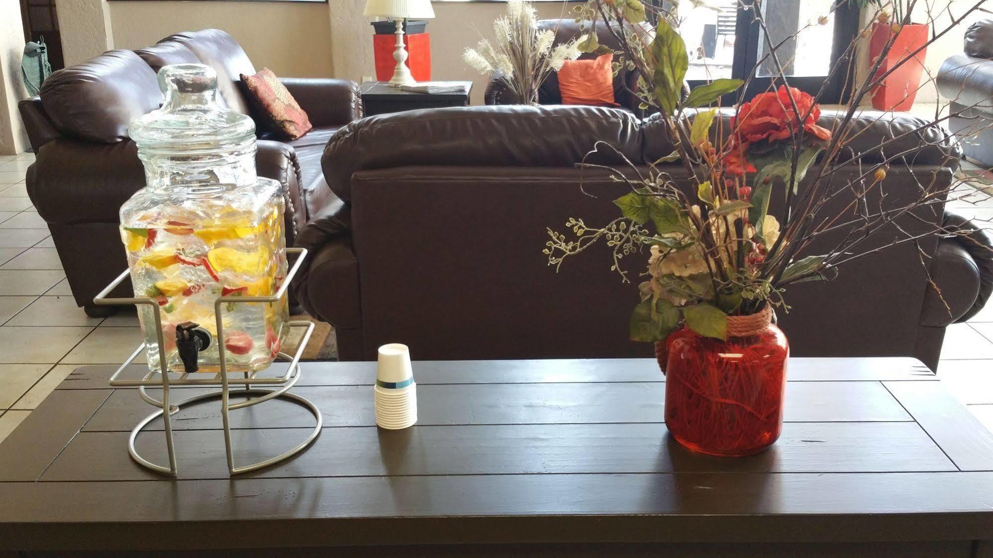 Mariposa Hotel 诺加利斯 外观 照片