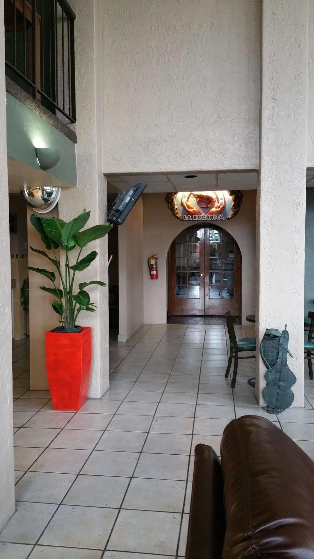Mariposa Hotel 诺加利斯 外观 照片
