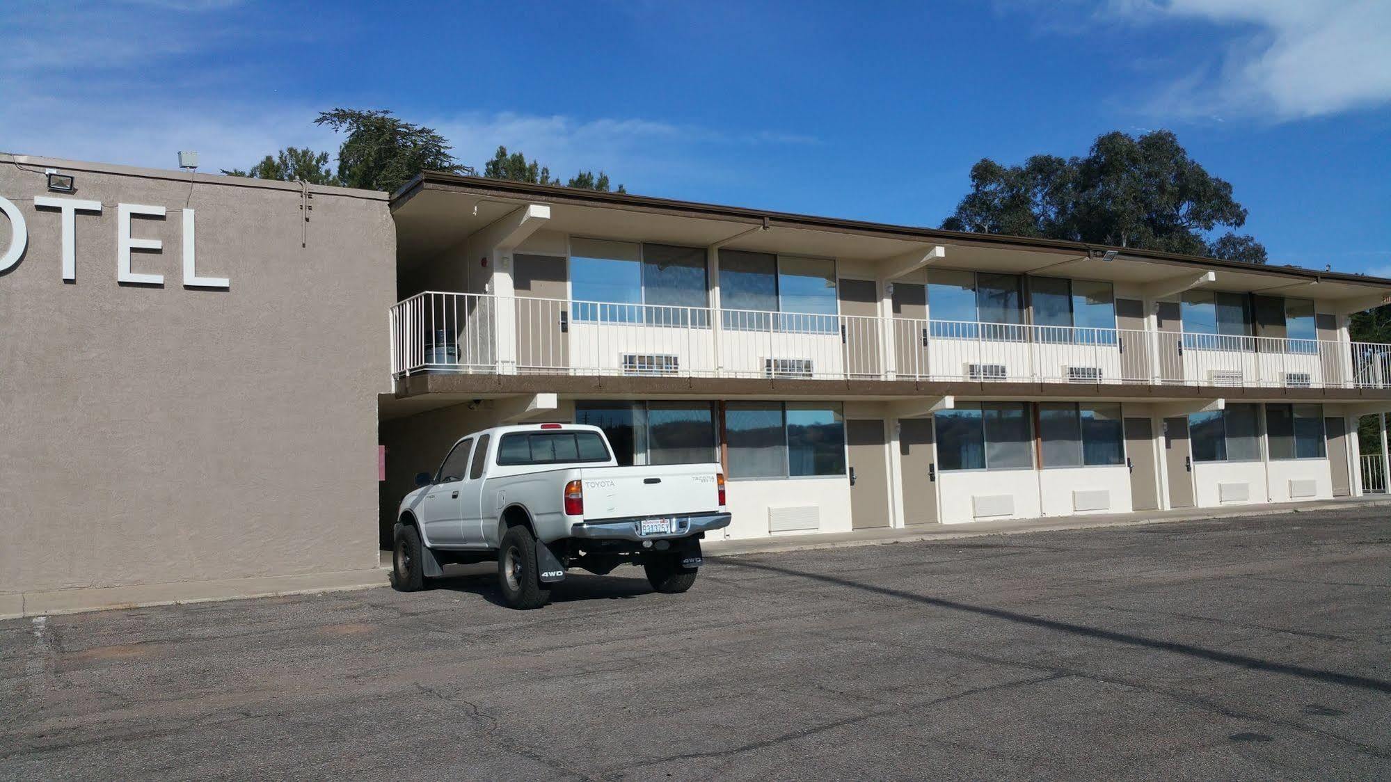 Mariposa Hotel 诺加利斯 外观 照片
